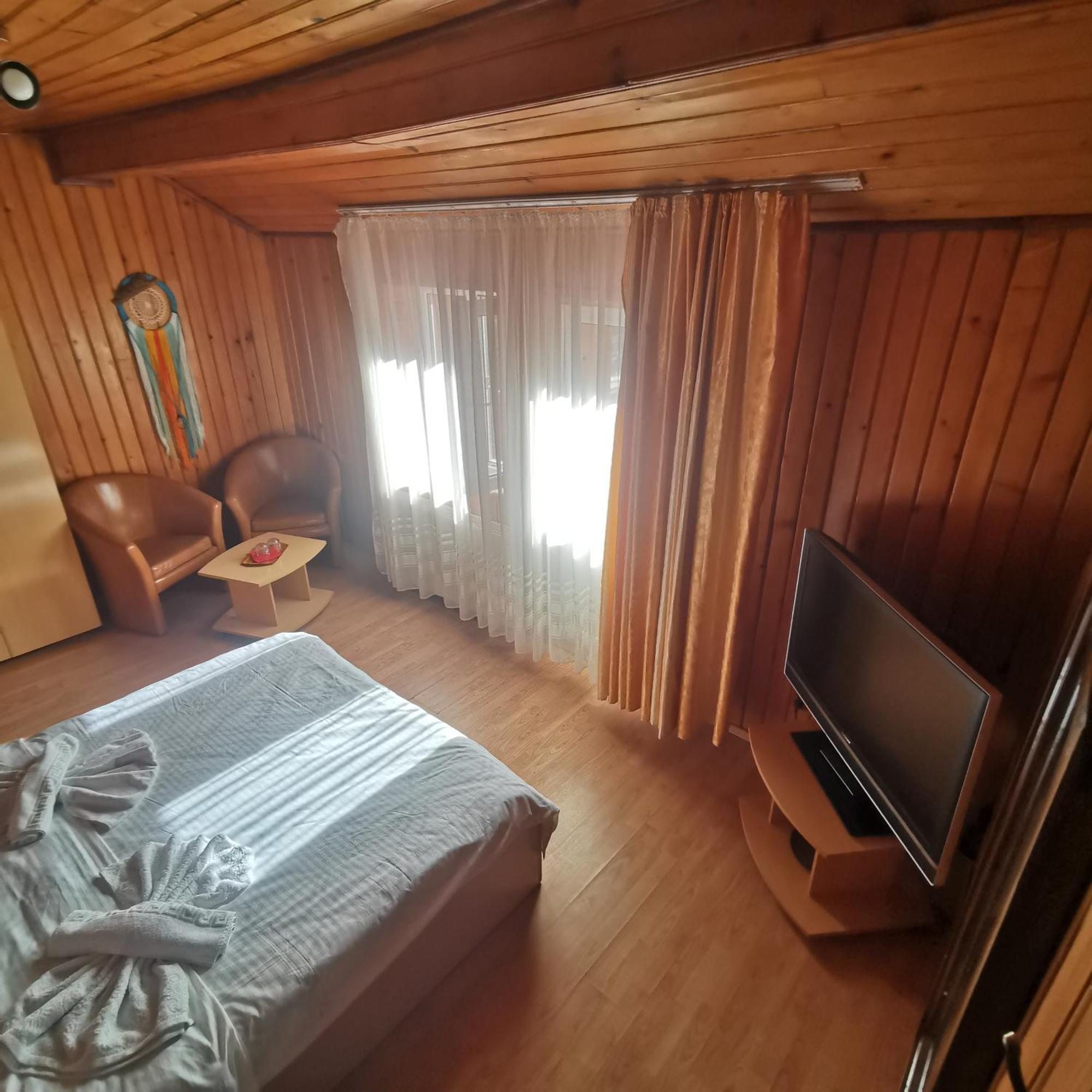 Pensiunea Fara Nume Buşteni Екстериор снимка